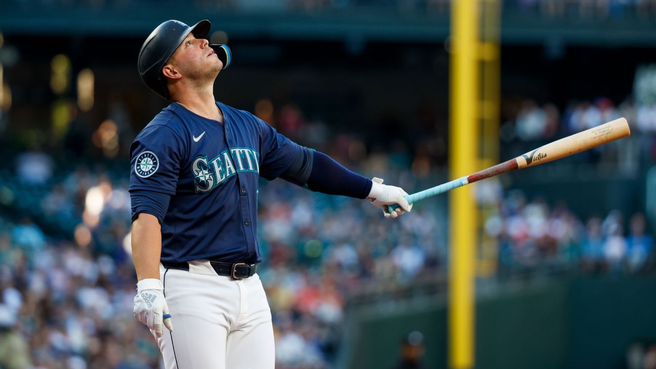 Mariners place 1B Ty France on outright waivers, sources say